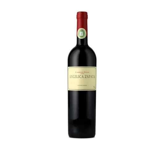 Garrafa de vinho tinto Angelica Zapata Cabernet Franc, rótulo dourado e tampa vermelha